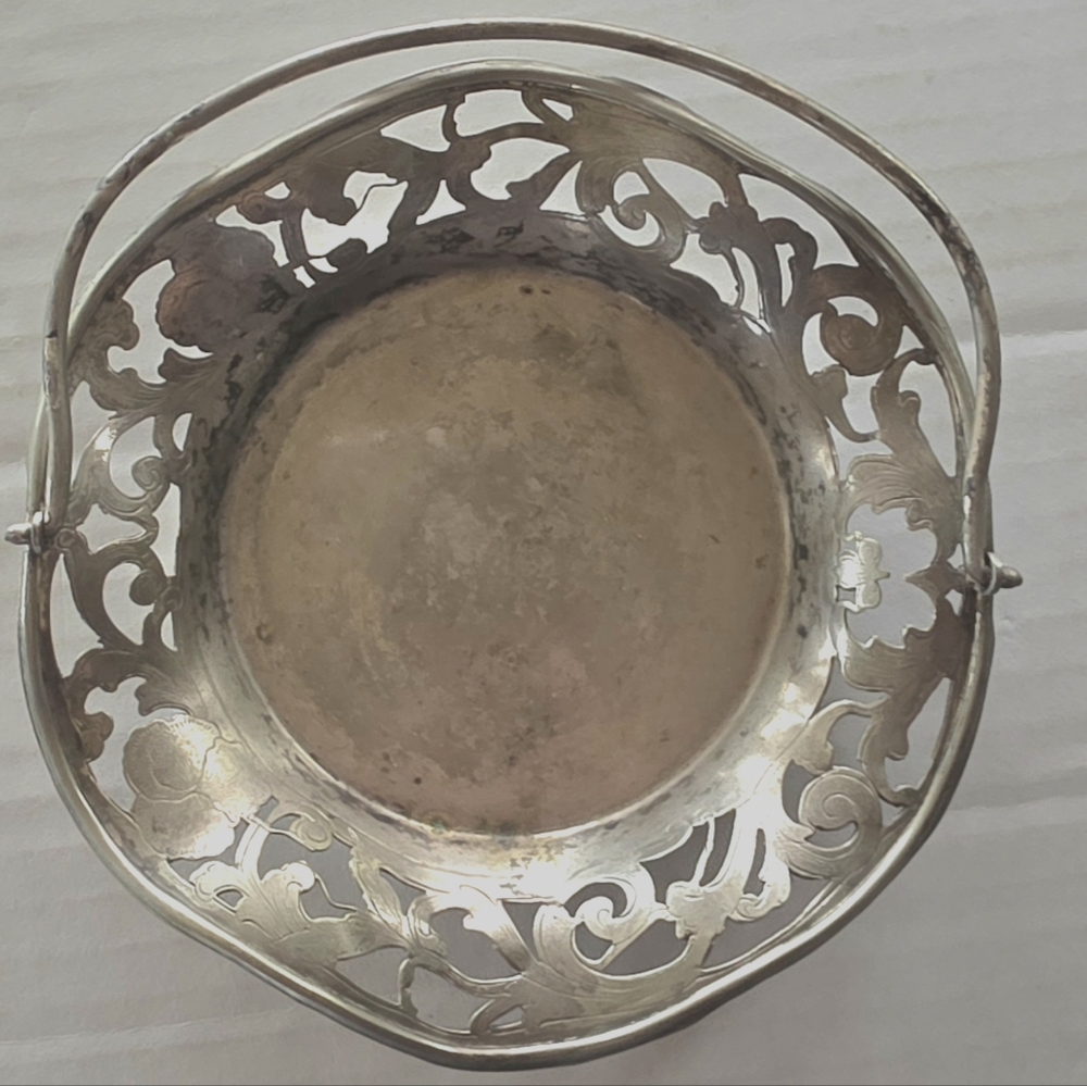 Art Nouveau Silver Plated Basket (5" Across) No Markings- Lovely - Picture 2 of 8